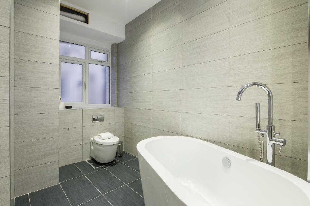 Apartmán Kensington Court By Lime Street Londýn Exteriér fotografie