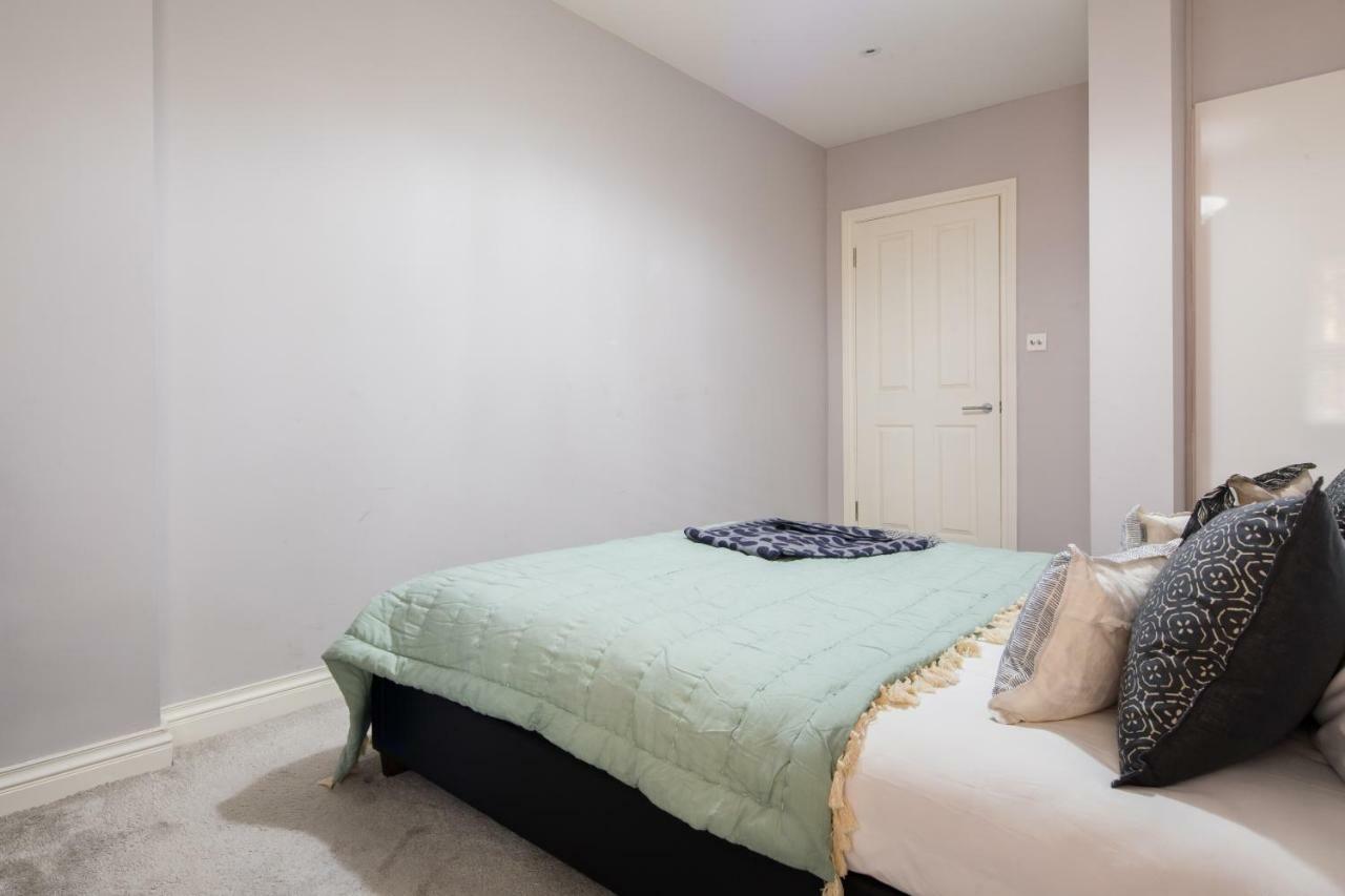 Apartmán Kensington Court By Lime Street Londýn Exteriér fotografie